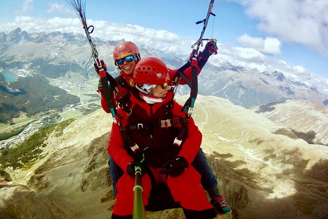 Paragliding Tandem Flights in Engadin - The pilots and the feeling of safety