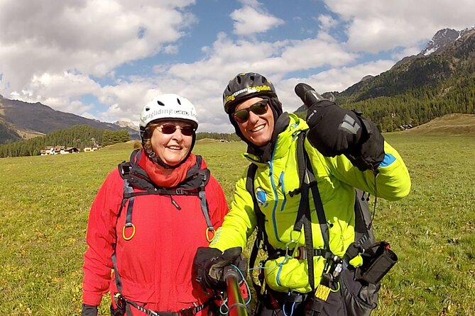 Paragliding Tandem Flights in Engadin - Timing, weather, and the length of the flight