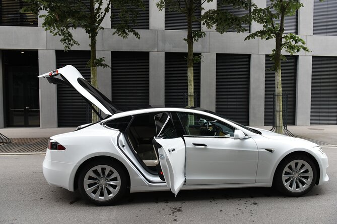 Private Arrival Transfer: from Zurich Airport to Lucerne - From Zurich Airport to Lucerne Without a Train Change