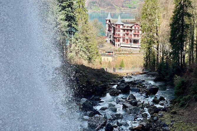 Private Luxury Tour of Switzerland - Interlaken: a useful break between the lakes