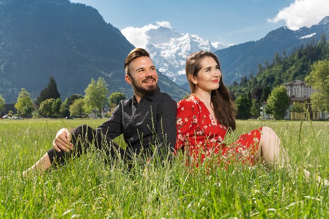 Private Photoshoot in Interlaken and Lake Thun - Hohematte Park: the classic Interlaken opening