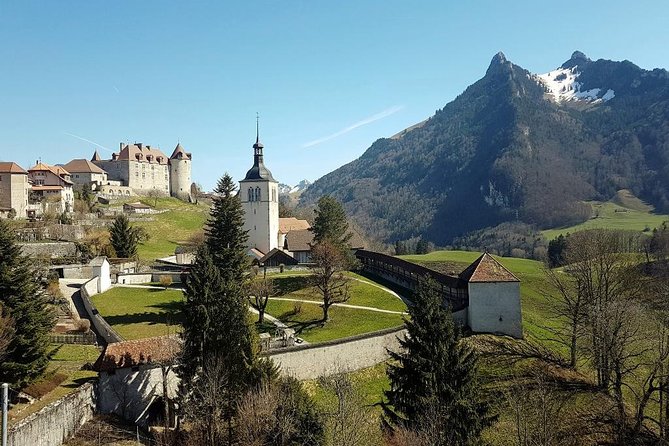 Private Swiss Cheese and Chocolate Tour from Interlaken - Bern’s medieval center in 1 hour and 15 minutes