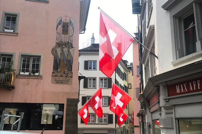 Private Tour around Zurich Old Town - Starting at Paradeplatz, Zurich’s money center