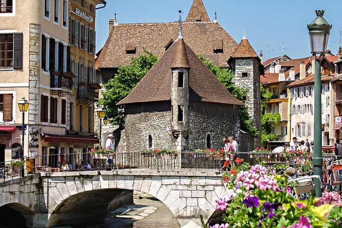 Private Tour to Annecy, from Geneva - Pont des Amours and the Thiou canals