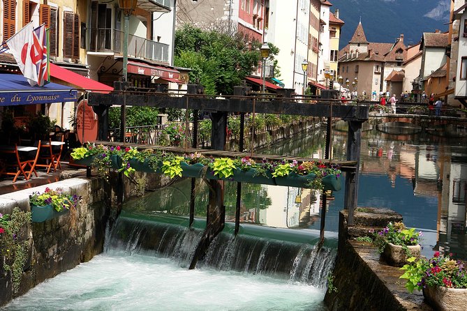 Private Tour to Annecy, from Geneva - Lake Annecy, boat rides, and open time
