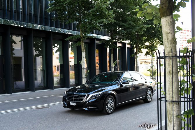 Private Transfer from Sankt-Moritz to Zurich Airport - Meeting your driver at the hotel