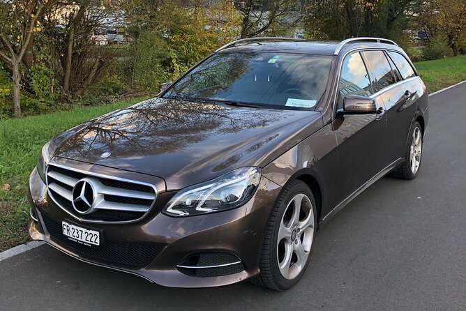 Private transfer from Zermatt Taesch Train Station to Geneva Airport - Comfort details that matter on a long airport ride