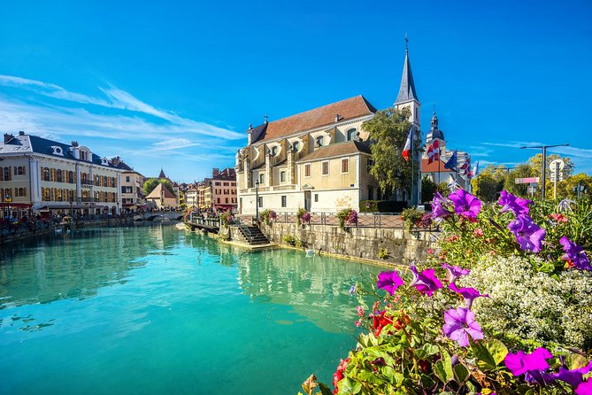 Private Trip from Geneva to Annecy in France - Leaving Geneva in a private vehicle