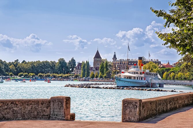 Private Trip from Geneva to Montreux through Lausanne - Choosing between the car and the Lake Geneva cruise