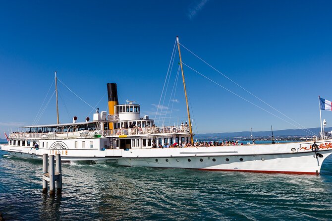 Round trip cruise from Vevey to Chillon - From Vevey toward Clarens and Montreux