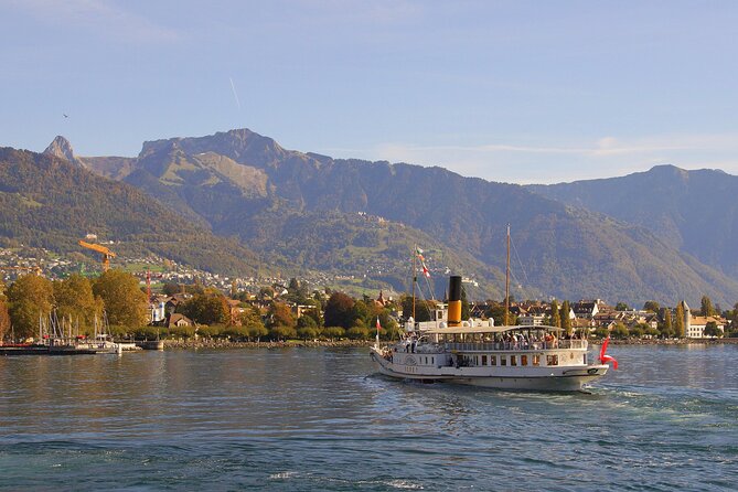 Round trip cruise from Vevey to Chillon - The Lavaux vineyards and Alpine views