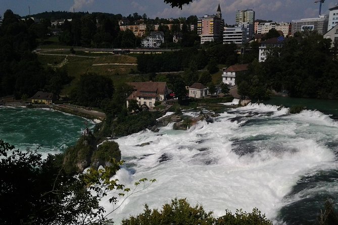 Stein am Rhein and Rhine Waterfalls Day Trip from Zürich - What the guide adds, and what the guide does not