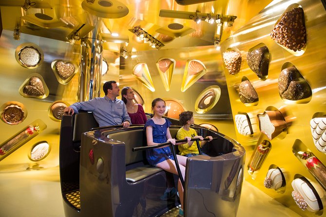 Swiss Chocolate Adventure at Swiss Museum of Transport in Lucerne - The grand finale and the chocolate sample