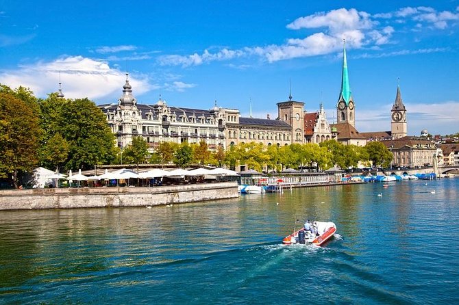 The Great Tour of Zurich by Bus and Boat - Schloss Rapperswil, roses, and the deer park