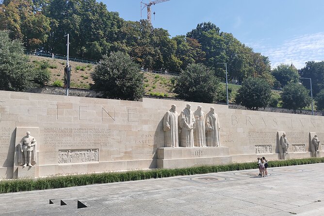Unusual Audio Tour of Geneva - Key points at a glance