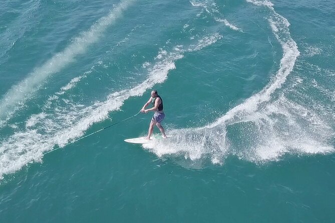 Wakeboarding Lake Zurich - afternoon ! - Why Lake Zurich makes this more than a standard wakeboard session