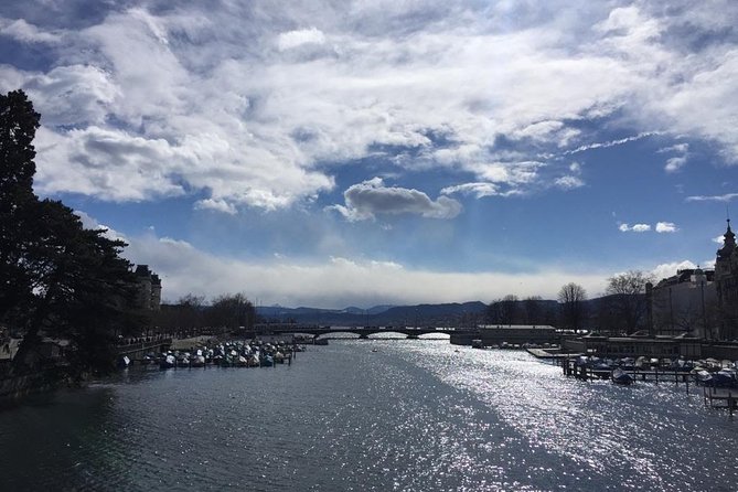 Walking tour of Zurich - your first overview of the city (Private Tour) - How to plan the two hours