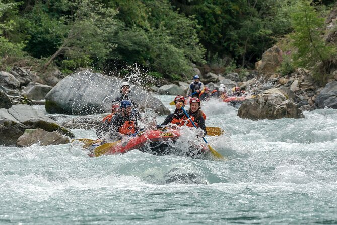 Whitewater Action Rafting Experience in Engadin - One hour of class IV rapids inside the gorge
