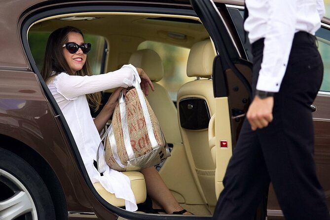 Zurich Airport Stress-Free Private Transfer - A private car for an approximately 30-minute ride