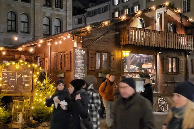 Zurich Christmas Market Tour - Grossmünster, fondue, and the market by the church