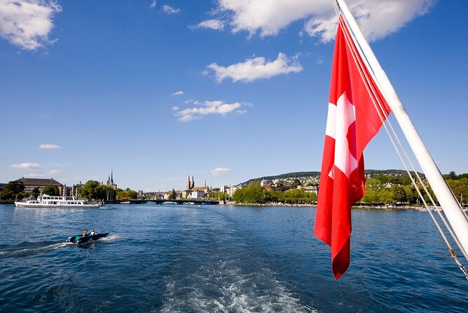 Zurich Highlights with Lake Cruise & Optional FIFA Museum Ticket - St. Peter, Fraumünster, and the short Old Town walk