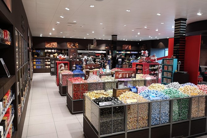 Zürich, Lindt Chocolate, Rheinfalls and Stein am Rhein - Who should book this northern Switzerland day?