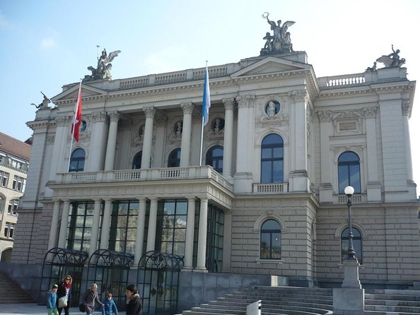 Zürich Private Walking Half-Day Trip with optional Lake Cruise - Key points before you book