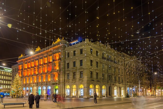 Zurich’s Enchanted Christmas: A Festive Journey - Lindenhof brings a quiet pause above the old town